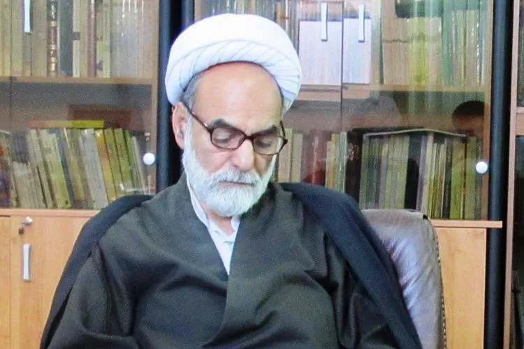 İmam Xomeyni (rəh) Qədr və Tövhid surələrini təfsir edib