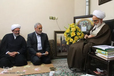 دیدار قائم ‌مقام سازمان اوقاف و امور خیریه با نماینده ولی فقیه در استان مرکزی/عکاس:زهرا بهرامی 