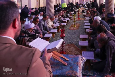 نشست تخصصی جامعه ی قرآنی استان فارس در مسجد نصیرالملک
