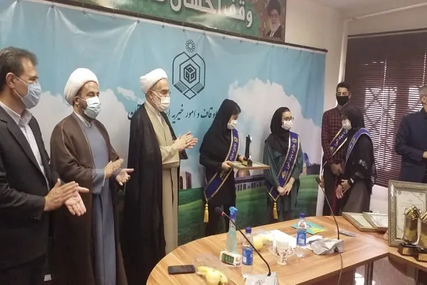 کسب جایزه بنیاد ملی موقوفه البرز از سوی دانش‌آموزان کردستانی