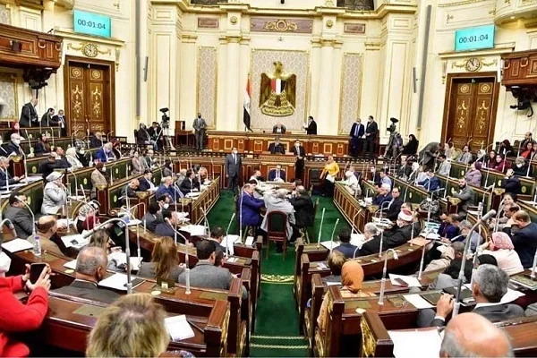 Mısır parlamentosundan Radyo Kuran'ın ihya edilmesi talebi