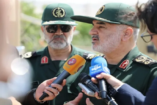 دشمنان به مرور در حال درک و تجربه قدرت واقعی ما هستند
