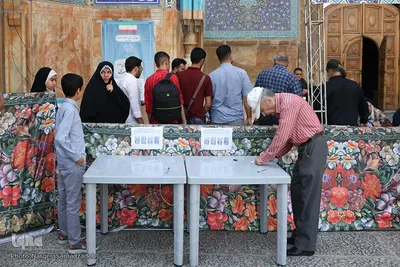 حماسه مشارکت نصف جهان در میدان نقش جهان