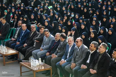 مراسم نواختن زنگ پیروزی انقلاب اسلامی
