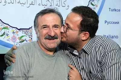 مهران رجبی بازیگر سینما در غرفه ایکنا 