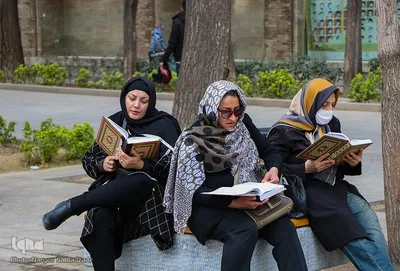 Isfahan: Koranlesung findet täglich in Tschahār Bāgh statt