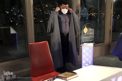آیین جزءخوانی قرآن کریم بر فراز برج میلاد تهران