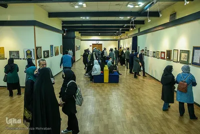 افتتاح نمایشگاه ماه تمام