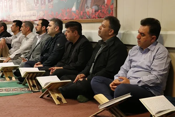 جلسه تفسیر قرآن ویژه مدیران اجرایی آذربایجان‌شرقی