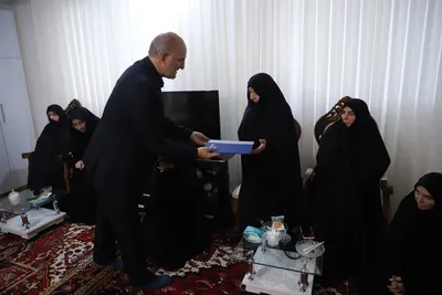 دیدار رئیس سازمان جهاددانشگاهی آذربایجان شرقی با خانواده شهدای جنگ رمضان