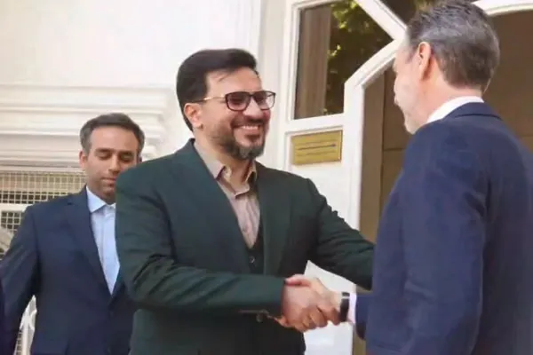 قاری حامد شاکرنژاد کی اسپین کے سفیر سے ملاقات