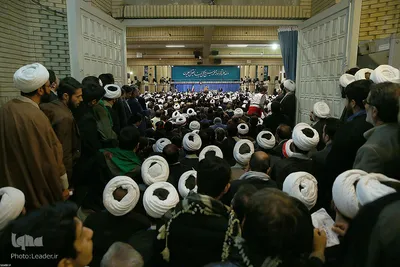 دیدار هزاران نفر از مردم قم با مقام معظم رهبری