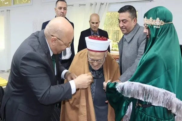 L'imam de la mosquée Al Aqsa reçu en Algérie