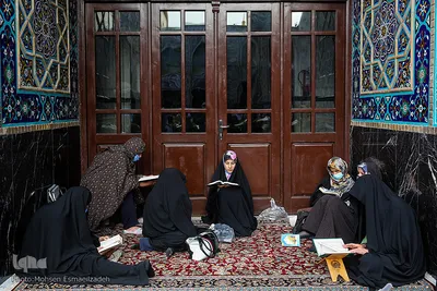 جزءخوانی قرآن کریم در حرم مطهر امام رضا(ع)
