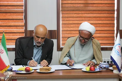 عقد تفاهم نامه فرهنگی ، آموزشی و پژوهشی بین جهاد دانشگاهی و اداره کل تبلیغات اسلامی استان مرکزی /عکاس:زهرا بهرامی
