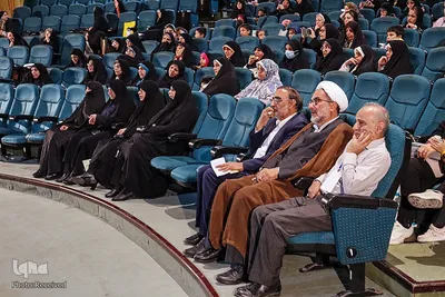 گردهمایی بانوان ایرانی طلایه داران ساخت صحن و شبستان حضرت زینب (س)