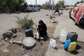 توزیع نذورات حسینی در میان گپرنشینان و اهالی فقیر روستاهای منطقه محروم جازموریان