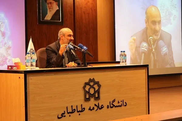فروش ترافیک به جای فروش محتوا باعث ارجحیت اقتصاد بر فرهنگ شده است