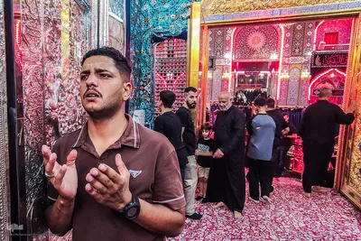 بین الحرمین در انتظار پیکر مطهر رهبر شهید