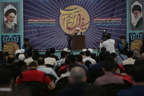 اجتماع عرب‌زبان‌های مقیم ایران در مسجد مقدس جمکران + عکس