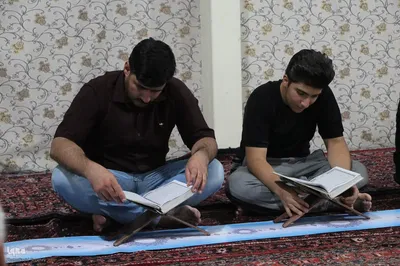 محفل انس با قرآن و گرامیداشت شهدای اقتدار در ملایر