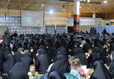 دومین شب مراسم عزاداری حضرت فاطمه‌زهرا (س) در حسینیه امام خمینی(ره)