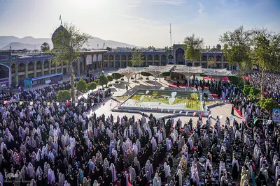 نماز عید فطر در حرم شاهچراغ (ع)