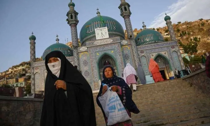 گزارش سازمان عفو بین‌الملل از نابودی حقوق زنان در افغانستان