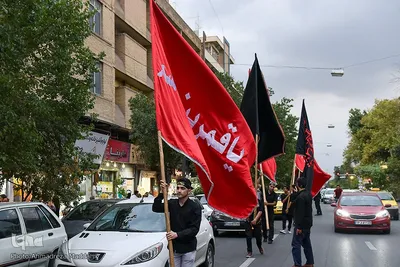 حسینیه ایران؛ بیرق‌کشی بچه هیئتی‌های شیراز
