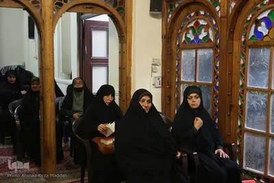 محفل انس با قرآن بانوان قرآنی در بنیاد پیمان غدیر