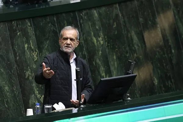 رئیس‌جمهور لایحه بودجه ۱۴۰۵ را تقدیم مجلس کرد