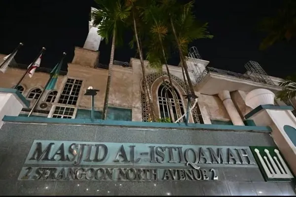 Mesquita de Singapura Evacuada após Encomenda Suspeita ser Avistada