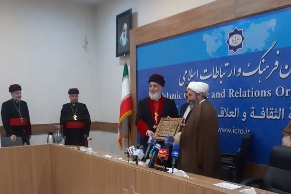 دشمنان به دنبال ترویج خداناباوری هستند