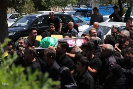 تشییع پیکر دو شهید قرآن آموز در تبریز
