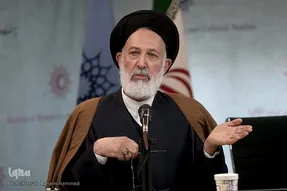 آیا اشک‌های ما پیام عاشورا را پنهان کرده است