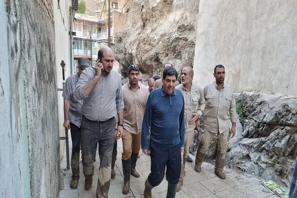 ۱۰ کشته، ۱۶ مفقود و ۱۲ مصدوم در سیل شهرستان فیروزکوه
