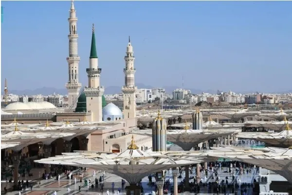 په  تیرې اونۍ کې په مسجد النبي کې پینخه میلیون لمونځ ګوزارو شتون درلودلی