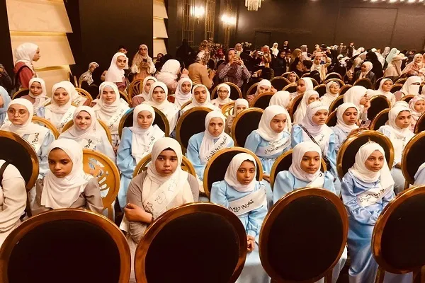 مصر: تكريم 414 طالباً وطالبةً من حفظة القرآن بالإسكندرية + صور