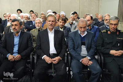 دیدار مسئولان نظام و میهمانان کنفرانس وحدت اسلامى‌ با رهبر انقلاب