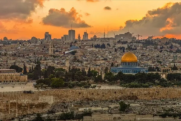 Mescid-i Aksa İmamı'ndan Kur'an-ı Kerim'in yakılmasına karşı 