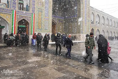 بارش اولین برف زمستانی در مشهد ـ حرم رضوی