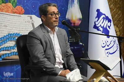 محفل انس با قرآن کریم با حضور قاری ممتاز بین المللی