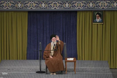 دیدار جمعی از مداحان و شاعران اهل‌بیت‌ (ع) با رهبر معظم انقلاب