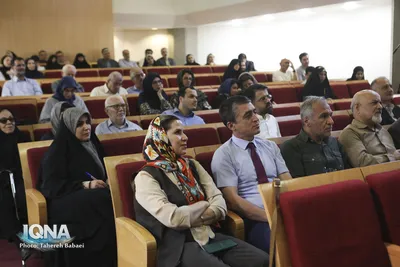 آیین رونمایی از قرآن زعفرانی کهن‌ترین نسخه کامل مورخ فارسی