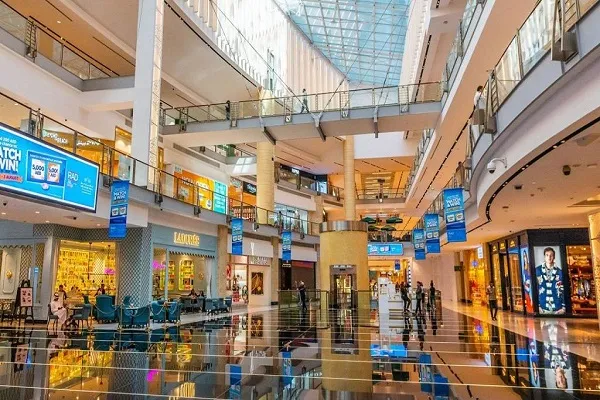 نمازخانه‌های مراکز تجاری امارات دوشنبه بازگشایی می‎شوند