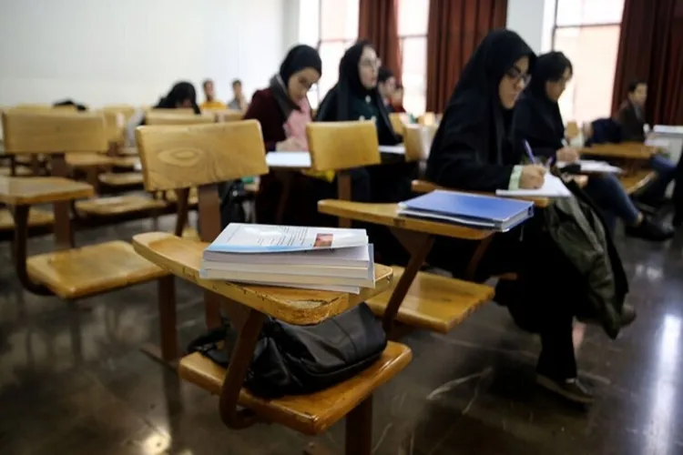 تعیین تکلیف امتحانات دانشگاه‌های گیلان و آزاد
