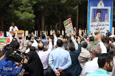 راهپیمایی مردم بیرجند در اعتراض به بد عهدی آمریکا