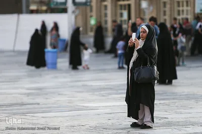 به اهتزاز درآمدن پرچم امامزادگان طاهر و حمزه علیهما السلام 