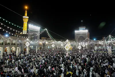 لحظه تحویل سال در حرم مطهر رضوی
