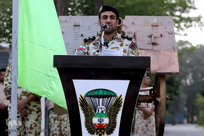 مراسم وداع با پیکر مطهر سروان شهید«رضا کریمی» در تیپ ۵۵ هوابرد شیراز